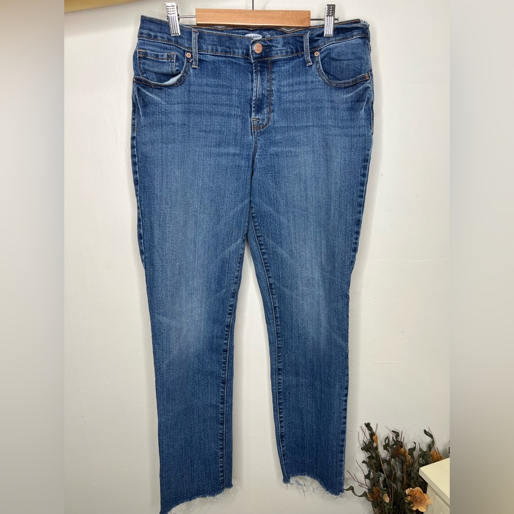 Old Navy Curvy Straight Leg Jeans